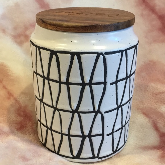 White & Black Geometric Ceramic Coffee Storage Canister NWT The Old Pottery Co - Picture 6 of 16